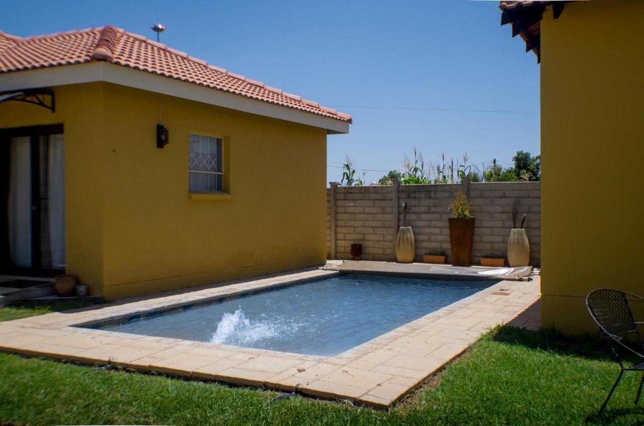 Seroloana Guest House Rustenburg Zewnętrze zdjęcie