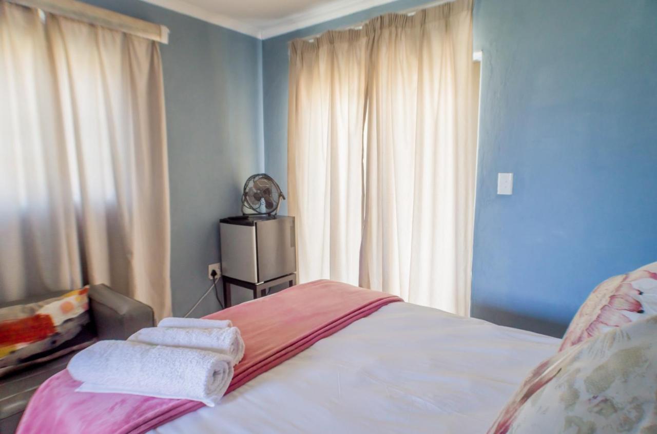 Seroloana Guest House Rustenburg Zewnętrze zdjęcie