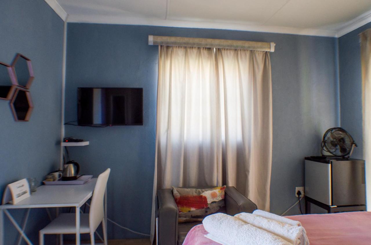 Seroloana Guest House Rustenburg Zewnętrze zdjęcie