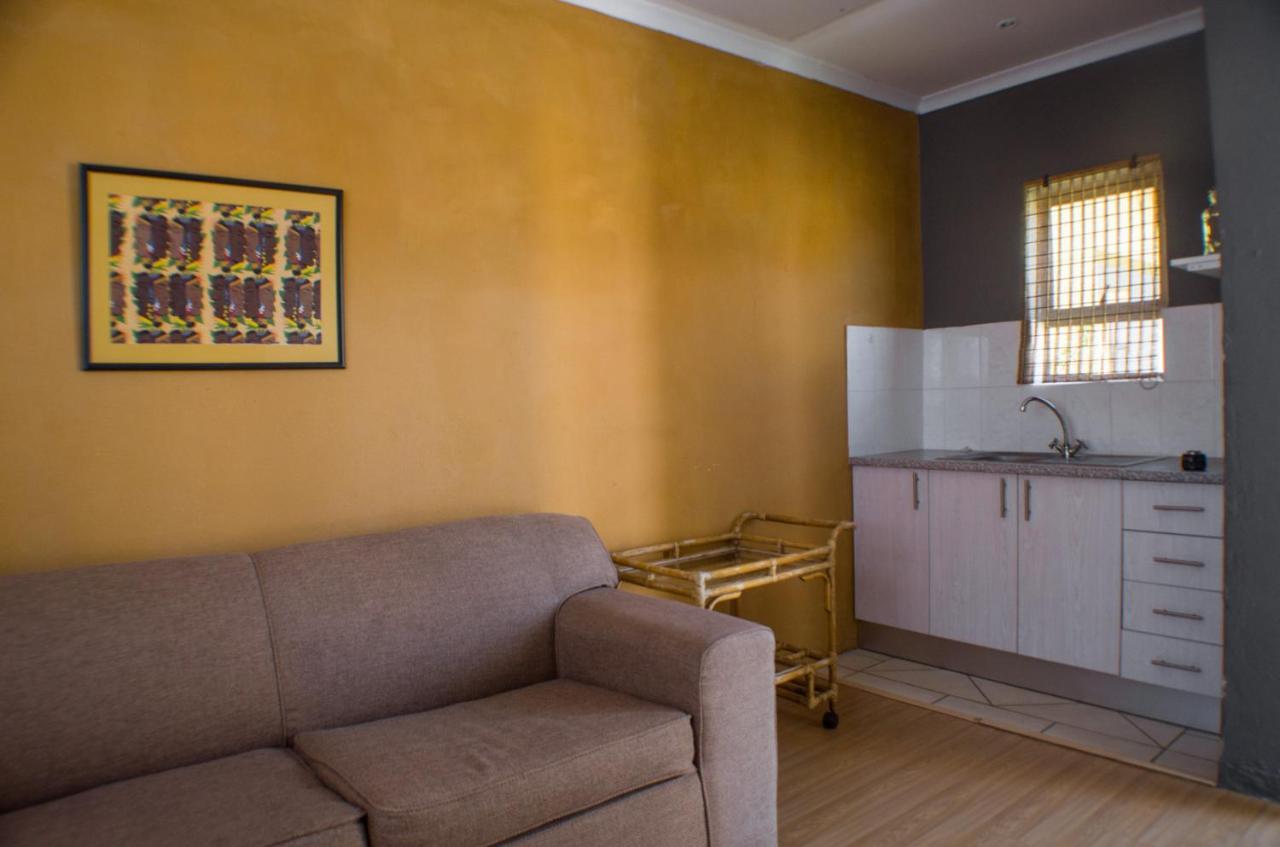 Seroloana Guest House Rustenburg Zewnętrze zdjęcie