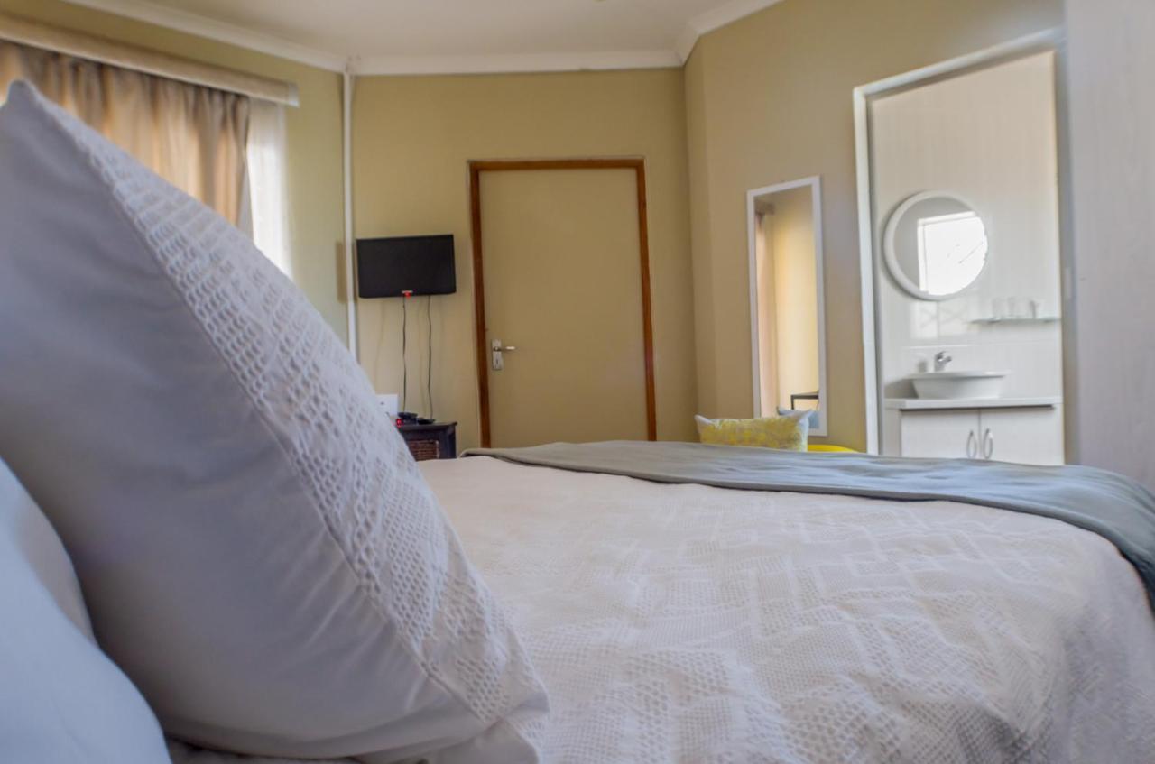 Seroloana Guest House Rustenburg Zewnętrze zdjęcie